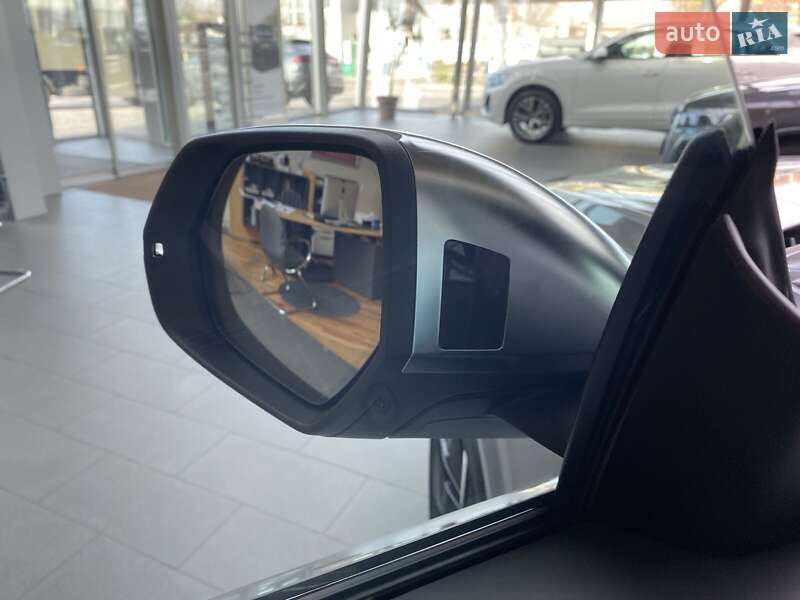 Внедорожник / Кроссовер Audi RS Q8 2023 в Днепре