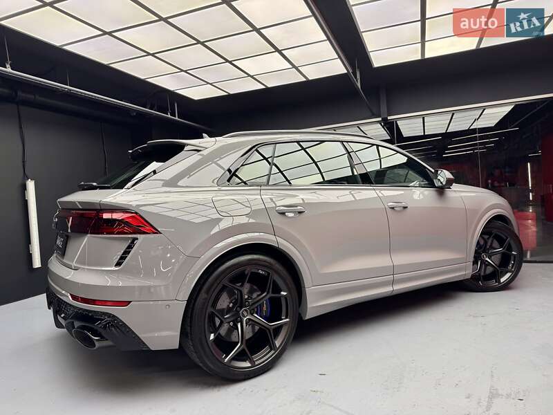 Позашляховик / Кросовер Audi RS Q8 2025 в Києві