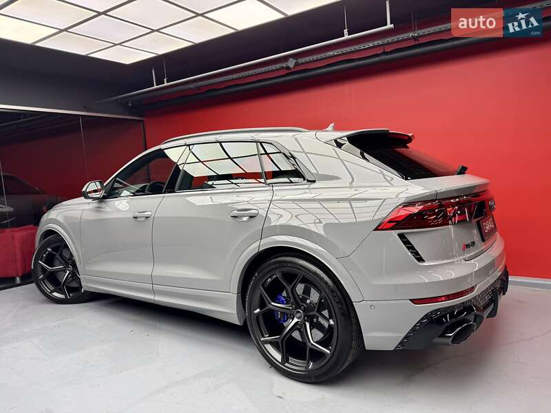 Позашляховик / Кросовер Audi RS Q8 2025 в Києві