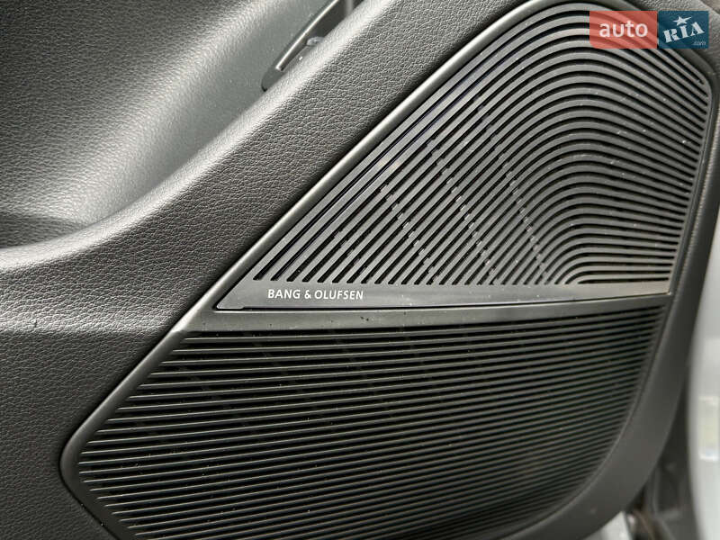 Внедорожник / Кроссовер Audi RS Q8 2021 в Харькове