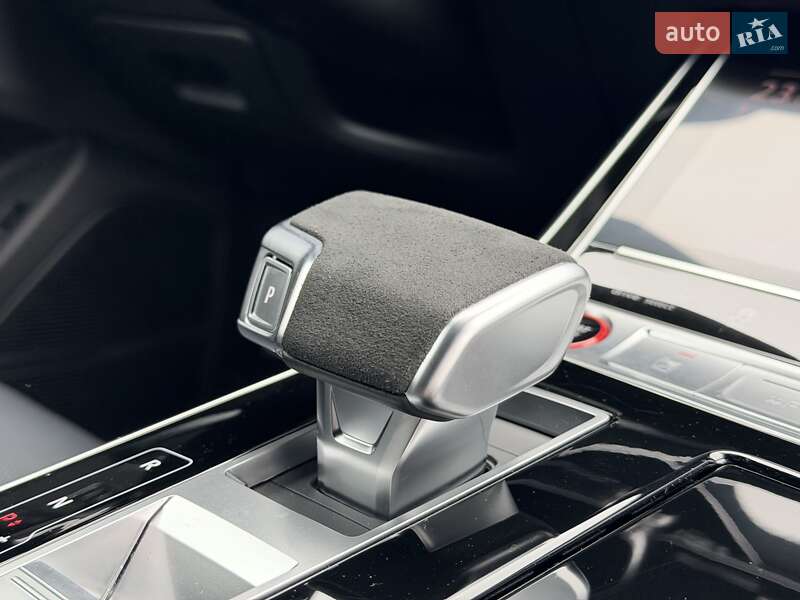 Внедорожник / Кроссовер Audi RS Q8 2025 в Киеве фото 17 Внедорожник / Кроссовер Audi RS Q8 2025 в Киеве