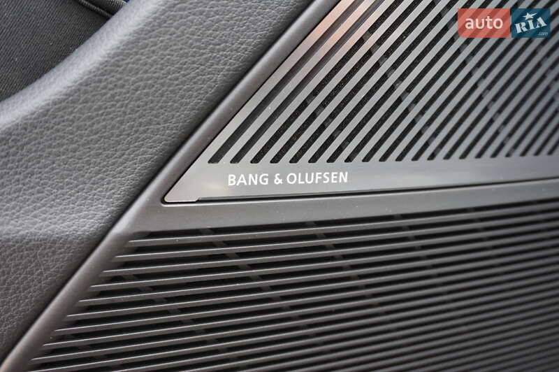 Позашляховик / Кросовер Audi RS Q8 2020 в Одесі