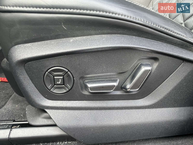 Внедорожник / Кроссовер Audi RS Q8 2021 в Львове
