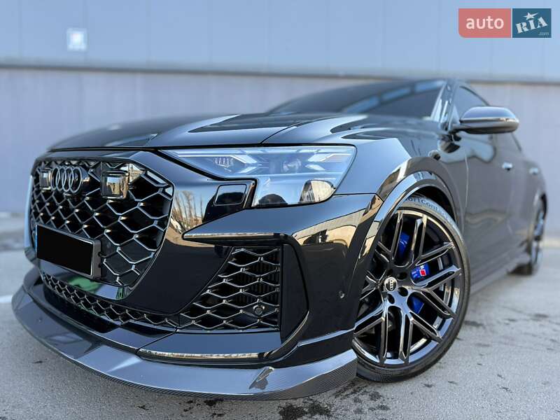 Внедорожник / Кроссовер Audi RS Q8 2025 в Киеве