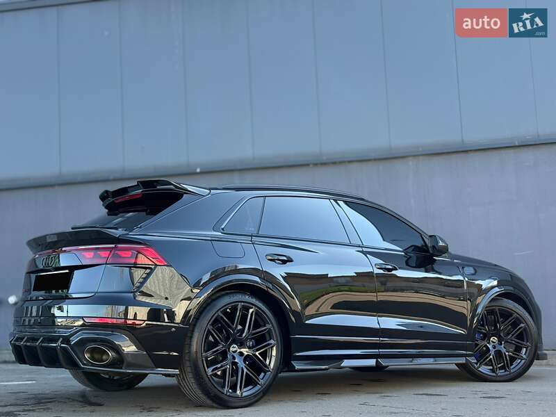 Внедорожник / Кроссовер Audi RS Q8 2025 в Киеве