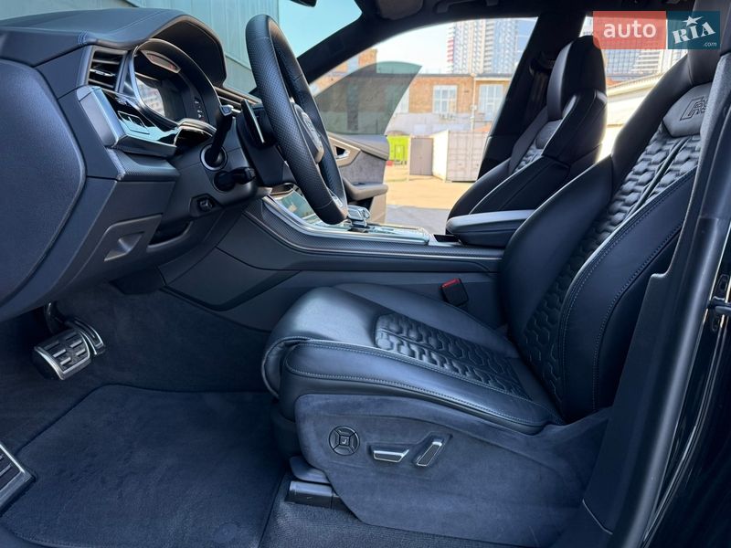 Внедорожник / Кроссовер Audi RS Q8 2025 в Киеве