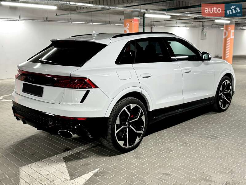 Внедорожник / Кроссовер Audi RS Q8 2021 в Киеве