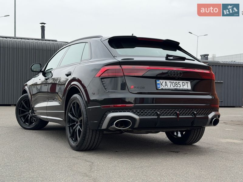 Внедорожник / Кроссовер Audi RS Q8 2025 в Киеве