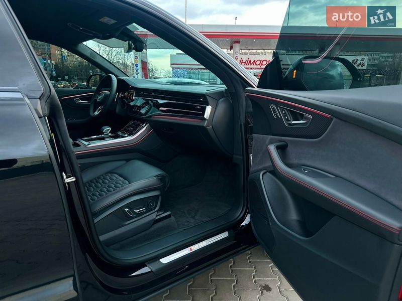 Позашляховик / Кросовер Audi RS Q8 2025 в Києві