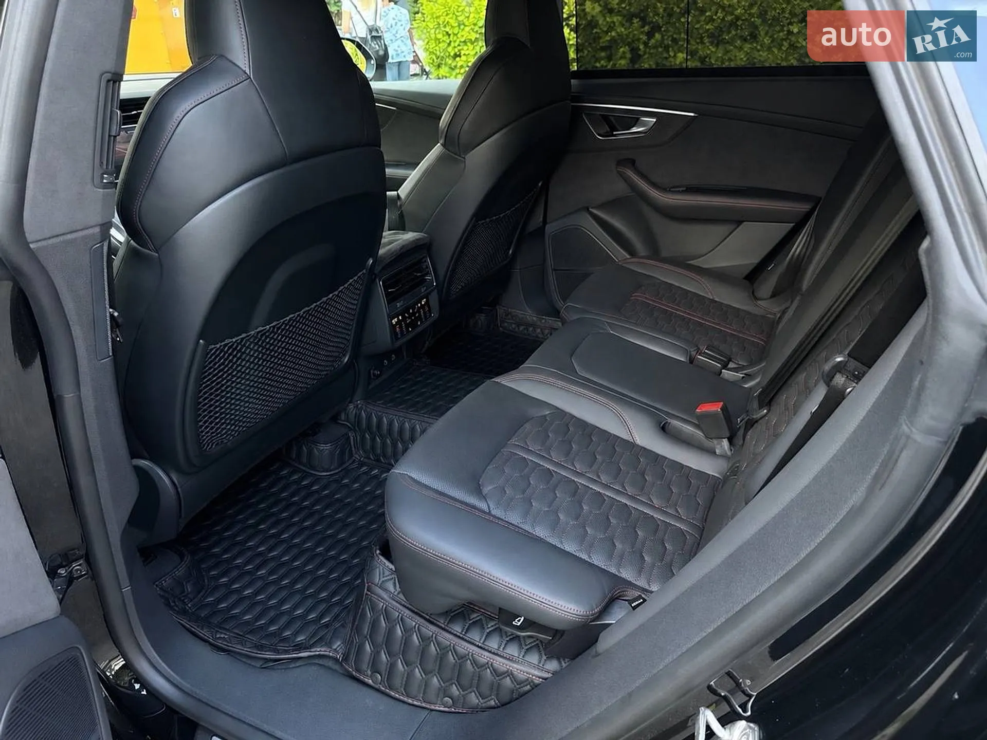 2023 Audi RS Q8 - мініатюра 28
