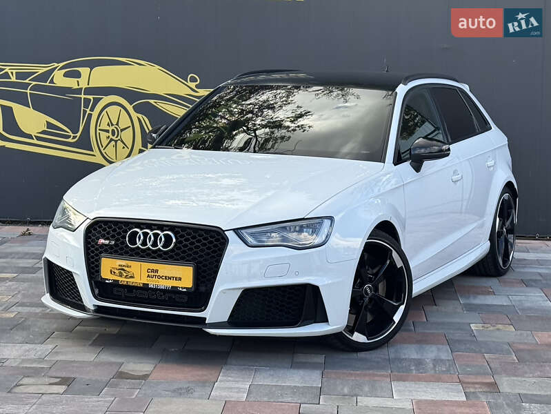 Хэтчбек Audi RS3 Sportback 2016 в 