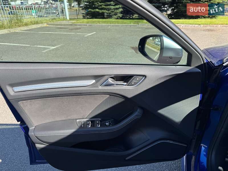 Хетчбек Audi RS3 Sportback 2016 в Києві