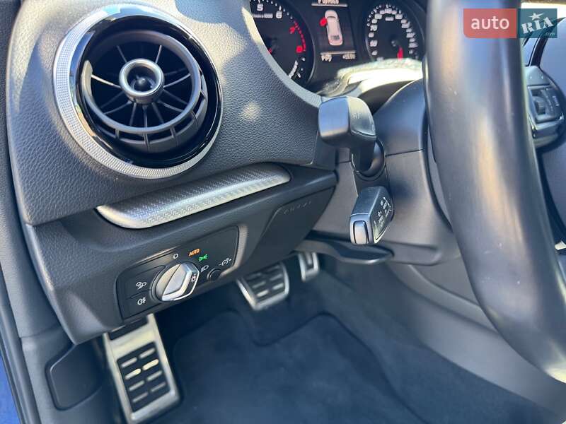 Хетчбек Audi RS3 Sportback 2016 в Києві
