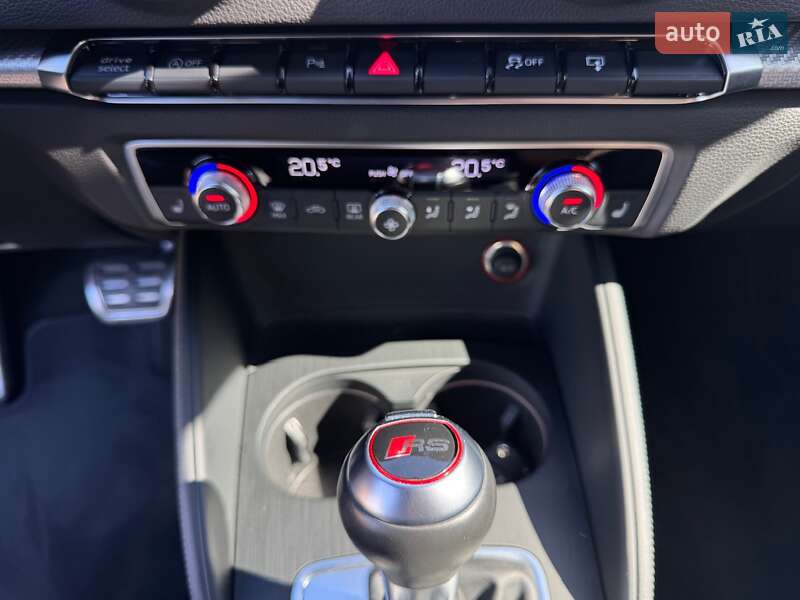 Хетчбек Audi RS3 Sportback 2016 в Києві