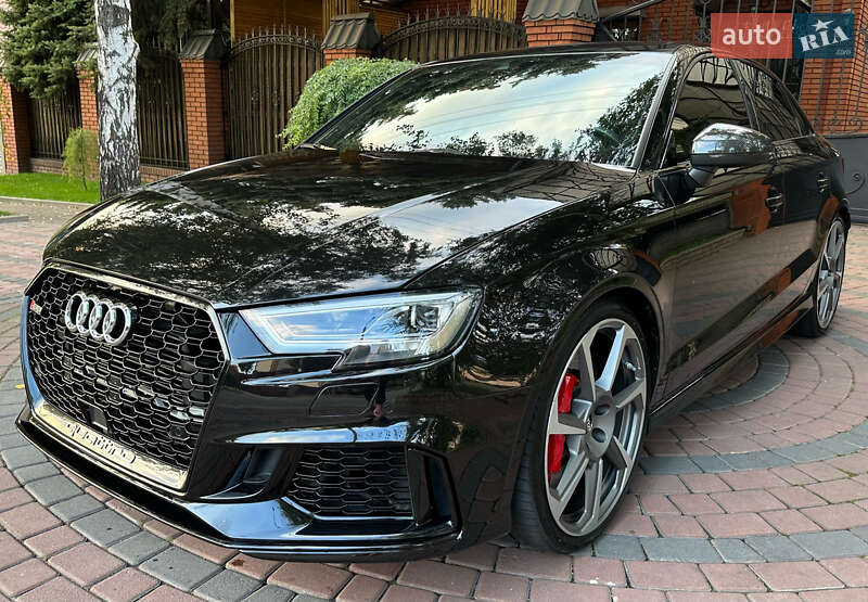Седан Audi RS3 2018 в Запорожье