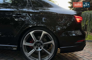 Седан Audi RS3 2018 в Запорожье