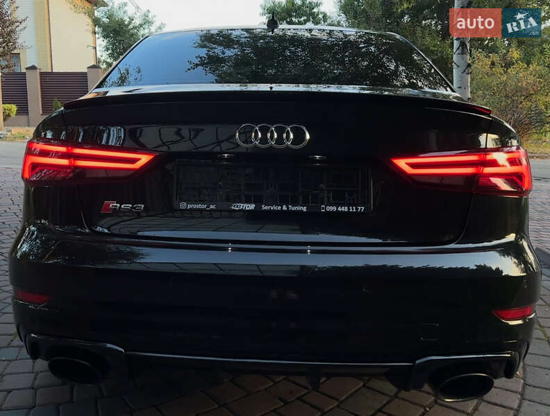 Седан Audi RS3 2018 в Запорожье