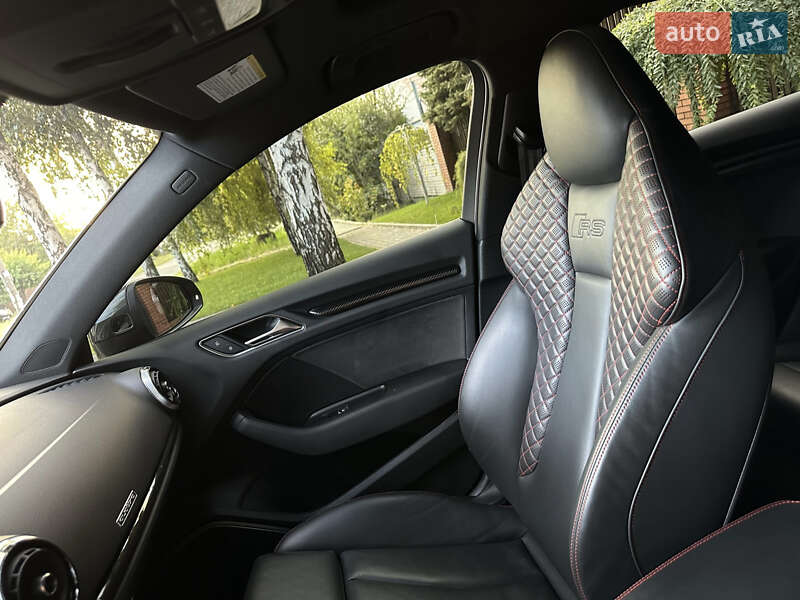 Седан Audi RS3 2018 в Запорожье