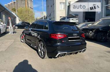 Хэтчбек Audi RS3 2015 в Киеве