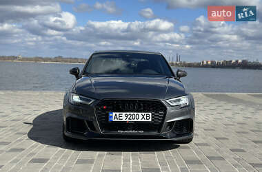Седан Audi RS3 2018 в 
