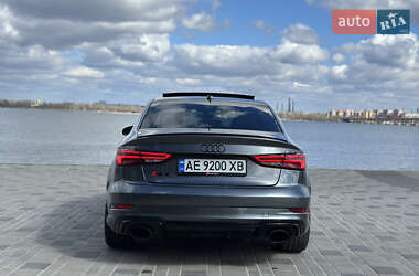 Седан Audi RS3 2018 в 