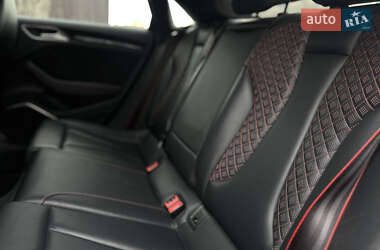 Седан Audi RS3 2018 в 