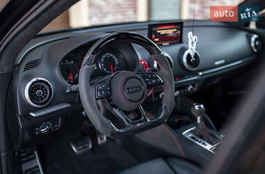 Седан Audi RS3 2018 в 