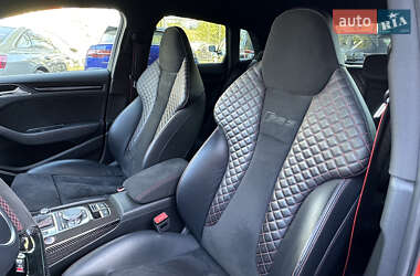 Седан Audi RS3 2017 в 