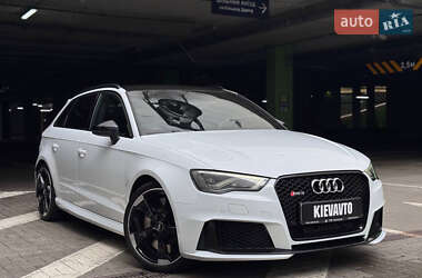 Седан Audi RS3 2017 в 