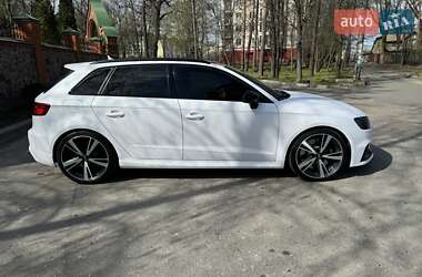 Хэтчбек Audi RS3 2016 в 