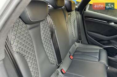 Хэтчбек Audi RS3 2016 в 