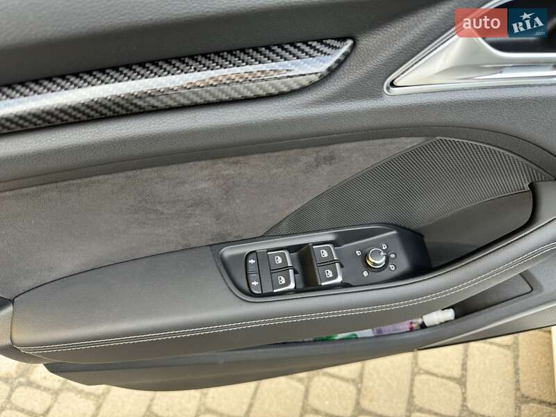 Хетчбек Audi RS3 2016 в Києві