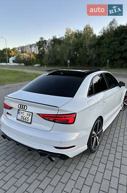 Седан Audi RS3 2017 в 