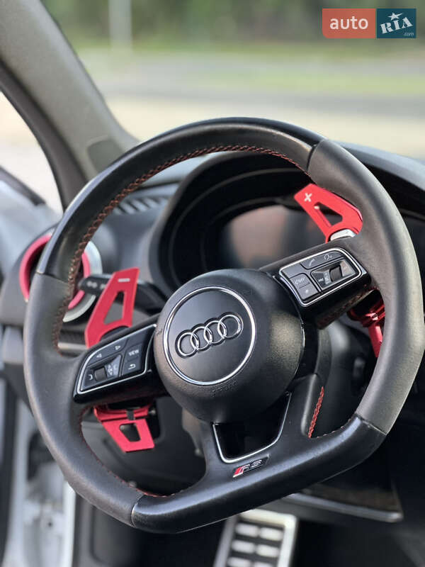 Седан Audi RS3 2017 в Львове