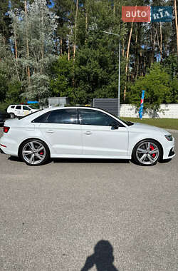 Седан Audi RS3 2018 в 