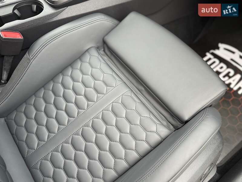 Седан Audi RS3 2022 в Киеве