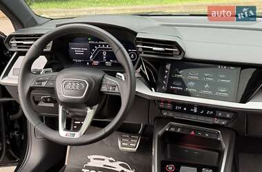 Седан Audi RS3 2022 в 