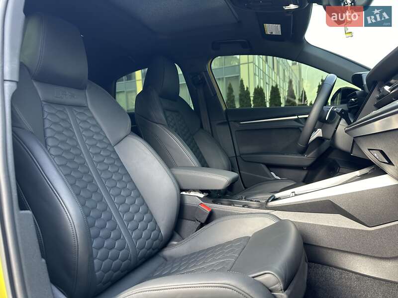 Седан Audi RS3 2022 в Днепре
