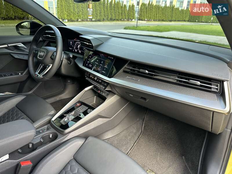 Седан Audi RS3 2022 в Днепре