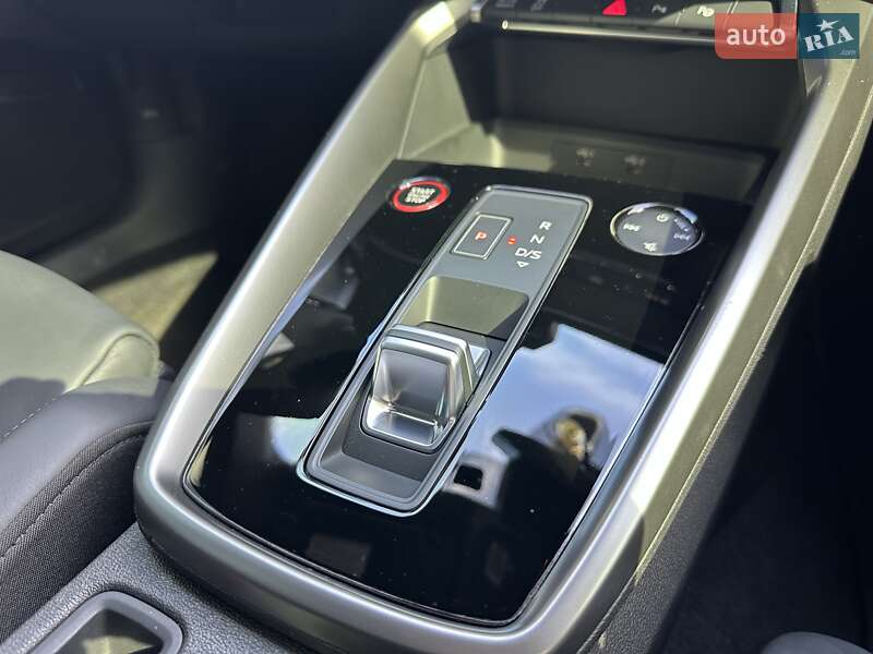 Седан Audi RS3 2022 в Днепре