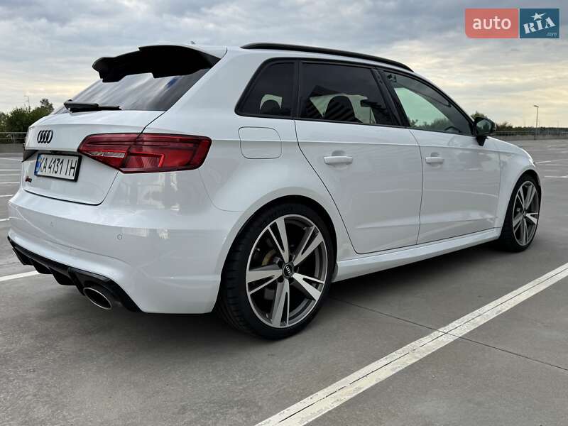 Хетчбек Audi RS3 2016 в Києві