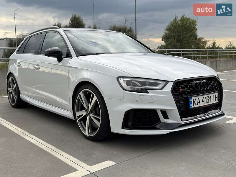 Хетчбек Audi RS3 2016 в Києві