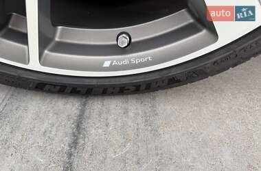 Хэтчбек Audi RS3 2016 в 