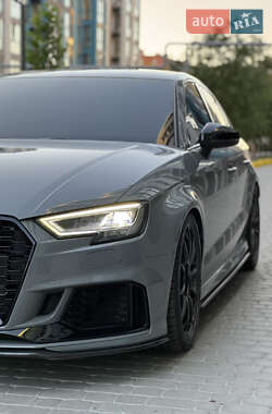 Седан Audi RS3 2018 в 