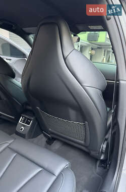 Седан Audi RS3 2018 в 
