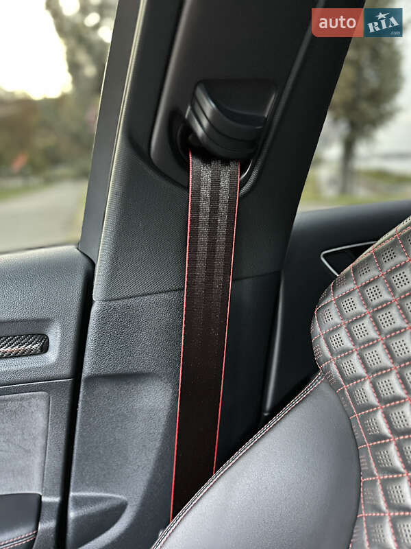 Седан Audi RS3 2020 в Киеве