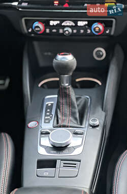 Седан Audi RS3 2020 в 