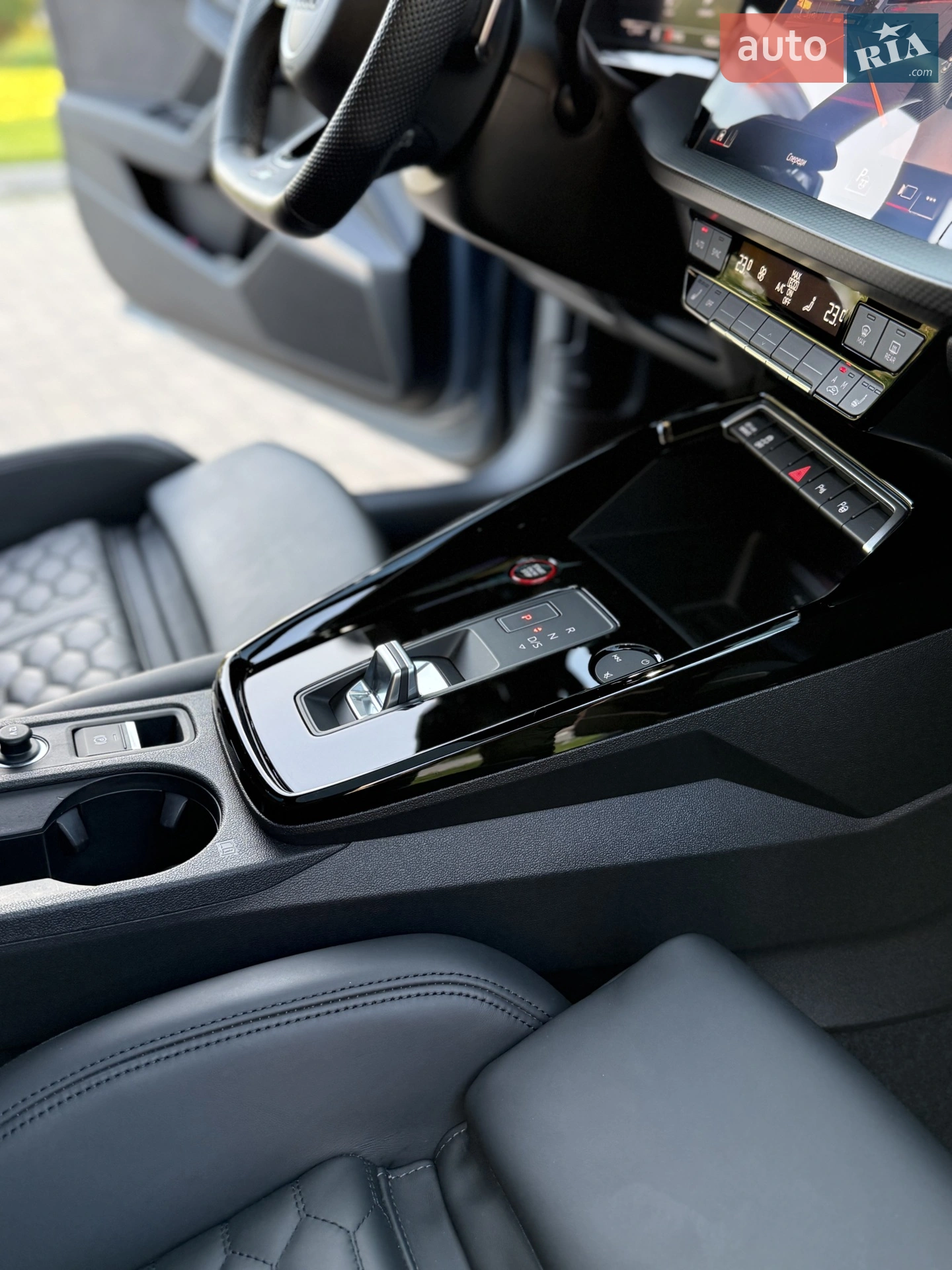 2024 Audi RS3 - мініатюра 27