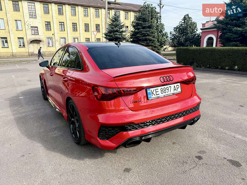 Седан Audi RS3 2022 в Кам'янському
