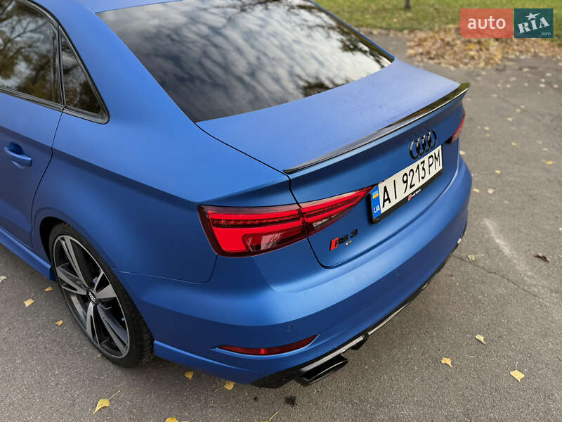 Седан Audi RS3 2017 в Києві фото 12 Седан Audi RS3 2017 в Києві